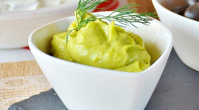 Mayonesa de aguacate y cilantro Receta de mayonesa de aguacate y cilantro