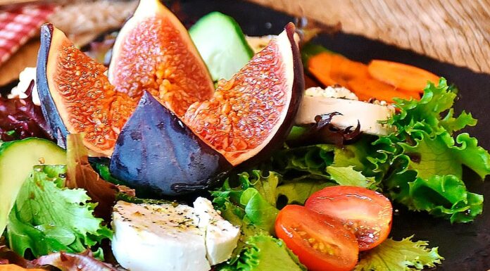 Ensalada con mozzarella, higo y jamón ibérico Receta ensalada con mozzarella, higo y jamón ibérico