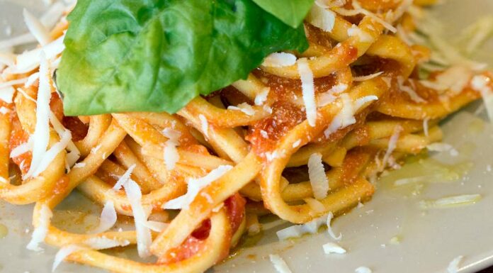 Pasta con queso parmesano y pollo Receta de pasta con queso parmesano y pollo