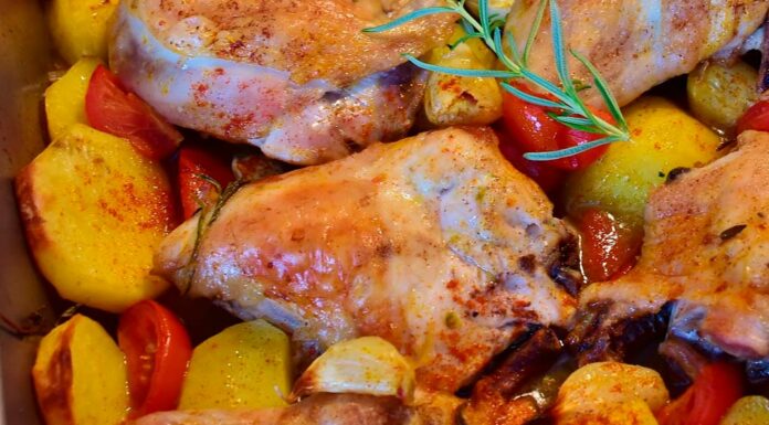 Muslos de pollo horneados con ciruelas Receta de muslos de pollo horneados con ciruelas