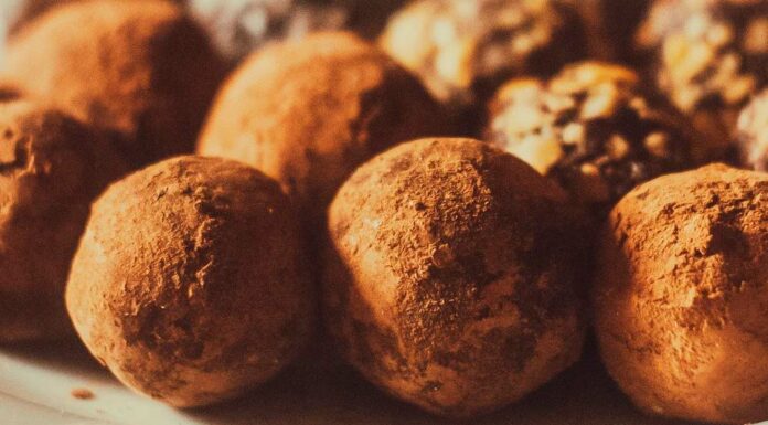 Trufas de chocolate y cacahuete Receta de trufas de chocolate y cacahuete