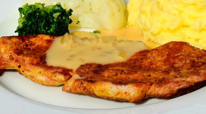 Chuletas de cerdo en salsa de vino y mostaza Receta de chuletas de cerdo en salsa de vino y mostaza