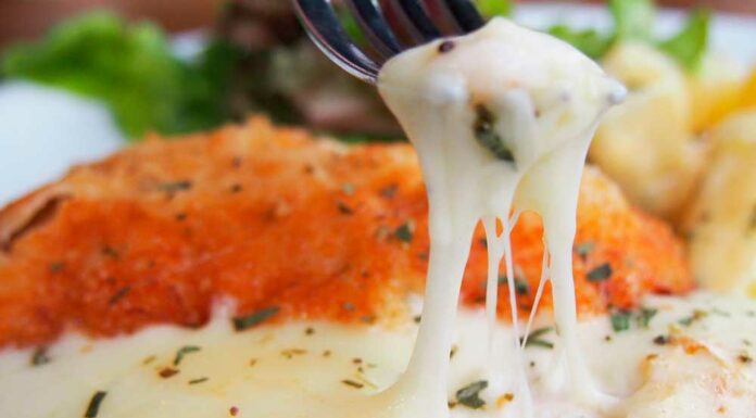 Pechuga de pollo con queso brie Receta de pechuga de pollo con queso brie