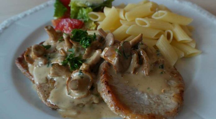 Lomo de cerdo en salsa con champiñones Receta de lomo de cerdo en salsa con champiñones