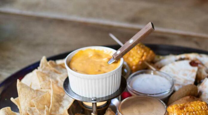 Salsa de queso Cheddar Receta de salsa de queso cheddar