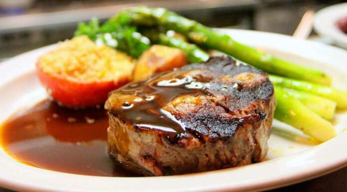 Solomillo de ternera en salsa de pimienta Receta de solomillo de ternera en salsa de pimienta