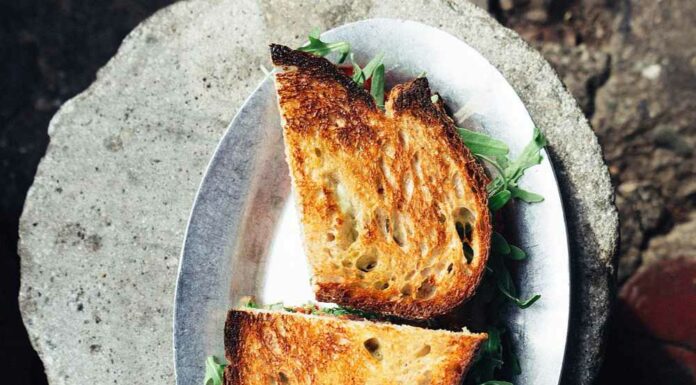 Sandwich de manzana, brie y rúcula Receta de sandwich de manzana, brie y rucula