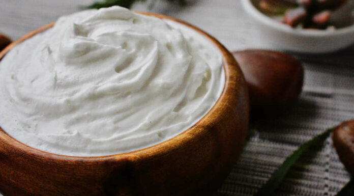 Buttercream o crema de mantequilla para repostería Receta de buttercream o crema de mantequilla para reposteria