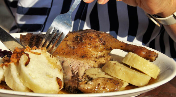 Muslos de pollo al vino blanco