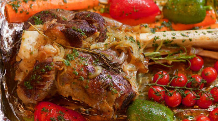 Cordero asado al tomillo Receta de cordero asado al tomillo