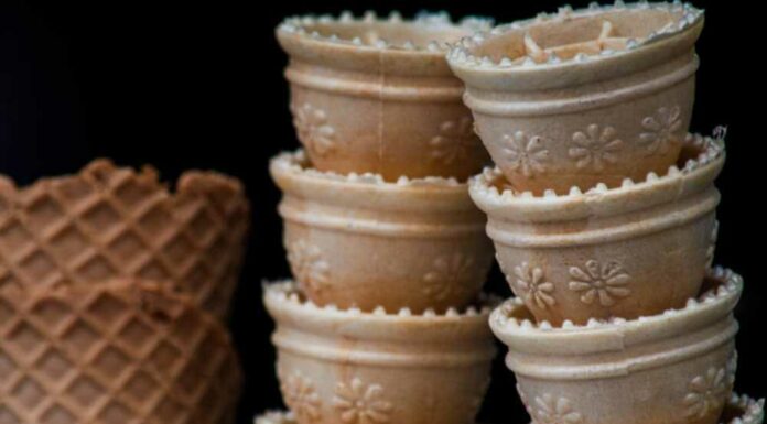 Conos de queso y langostinos Receta de conos de queso y langostinos