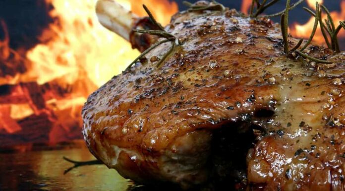 Cordero asado en salsa de membrillo Receta de cordero asado en salsa de membrillo