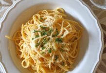 Receta de espaguetis con quesos y limón