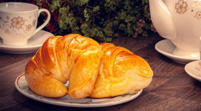 Croissant de ensalada de pollo Receta de croissant de ensalada de pollo