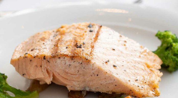 Atún con ajo y perejil a la plancha Receta de atún con ajo y perejil a la plancha