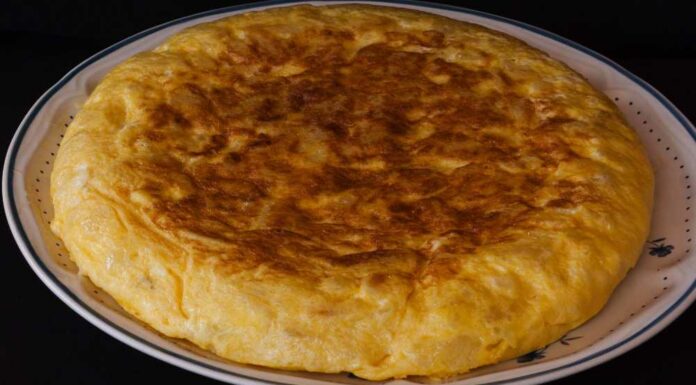 Cómo hacer tortilla española de patatas Receta de cómo hacer tortilla española de patatas