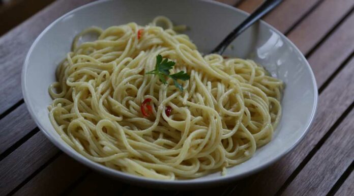 Espaguetis al vino Receta de espaguetis al vino