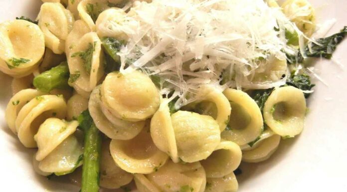 Pasta con ricotta espinaca y limón. Receta de pasta con ricotta espinaca y limón