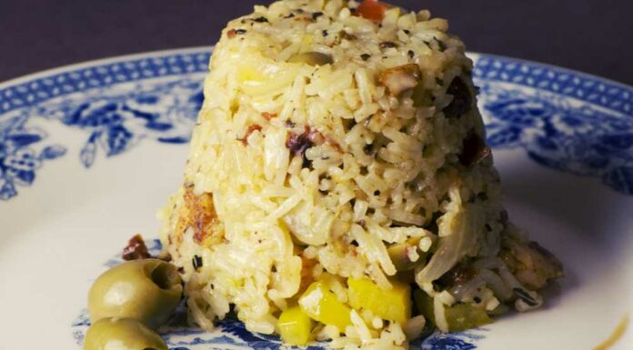 Ensalada de arroz con mayonesa y atún Receta de ensalada de arroz con mayonesa y atún