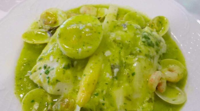 Merluza en salsa verde Receta de merluza en salsa verde