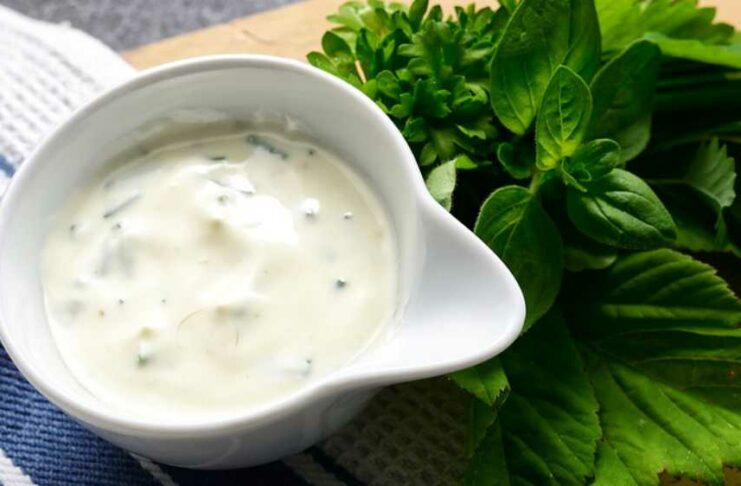 Receta de salsa de requesón para picoteo