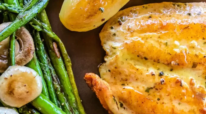 Pechuga de pollo al limón con vino blanco Receta de pechuga de pollo al limón con vino blanco