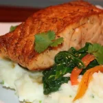 Receta de salmón al estilo cajún con mantequilla y miel