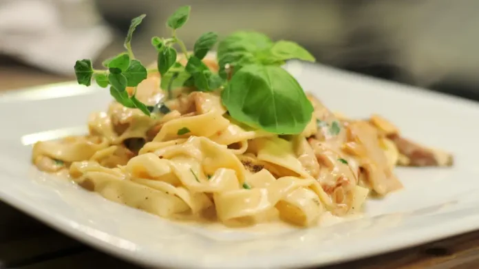 La mejor receta de pasta fría con atún lista en 15 minutos